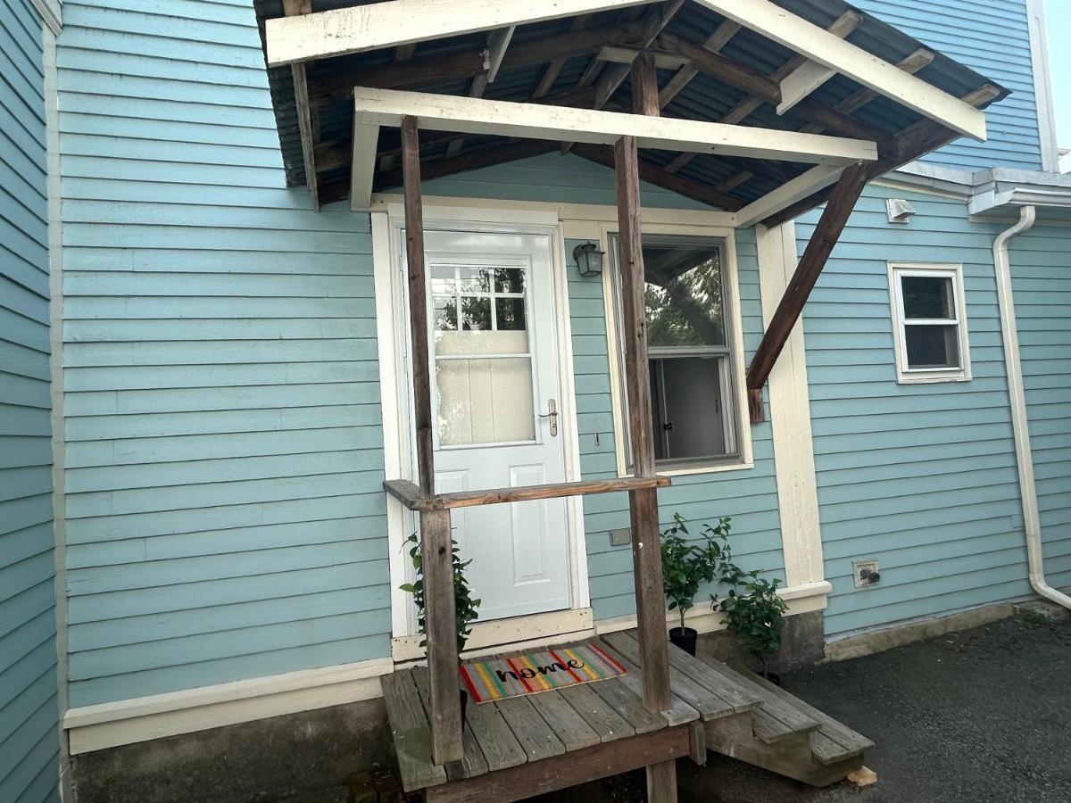 Traveler'S Den In Medfordアパートメント エクステリア 写真